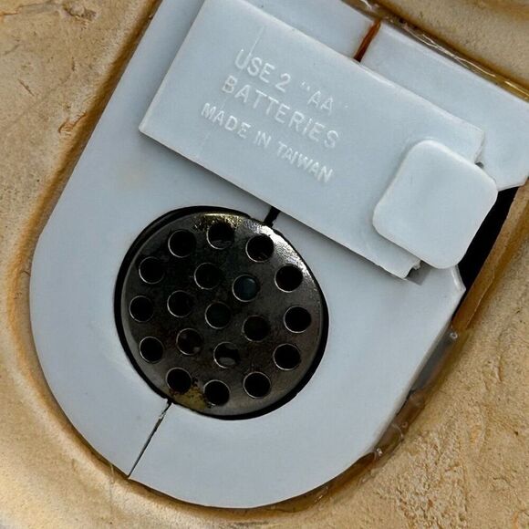 Vintage 90’s Teddy Bear Musical Piggy Bank Baseball Theme Hand Painted 7 1/2” H - Picture 8 of 9